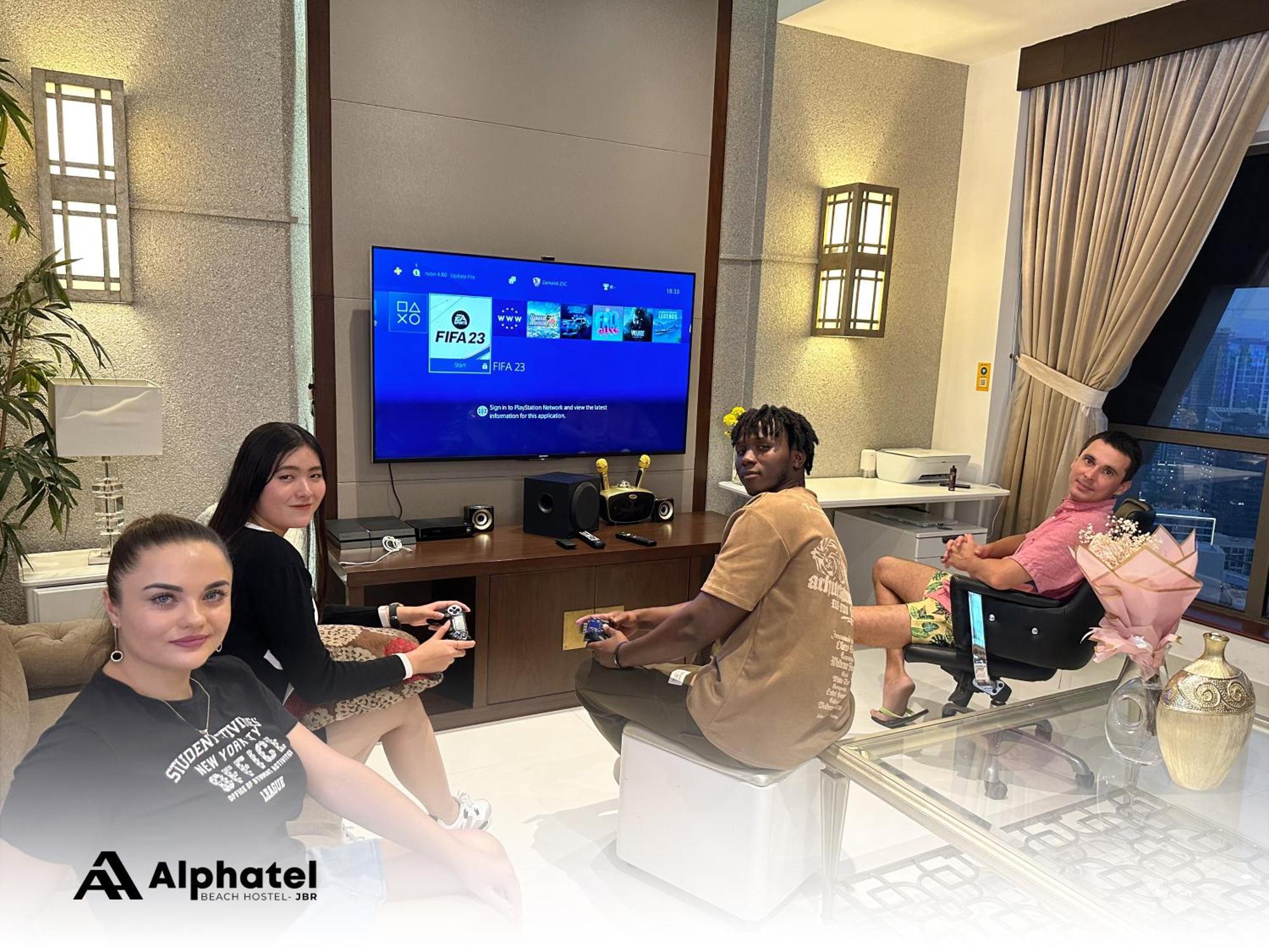 Alphatel Beach Hostel Jbr Dubai Exteriör bild